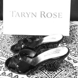 Taryn Rose, Sexy Summer shoes, great condition!
